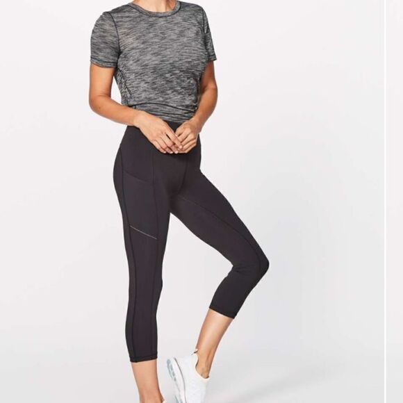 LULULEMON Speed Up Crop Leggings Black Size 6 - Picture 1 of 16